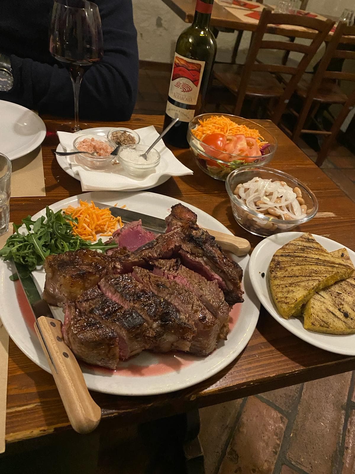 Holzkohlegrill in der Osteria Ca’ de Cindri